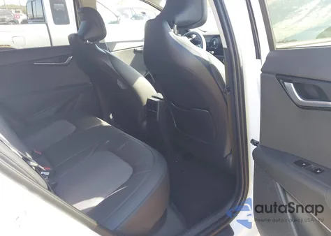 2025 Kia Niro Ev Wind z USA, uszkodzony, nr VIN KNDCR3L13S5135830